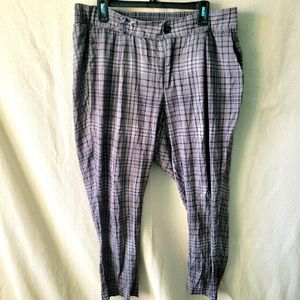 Torrid 14 plaid pants